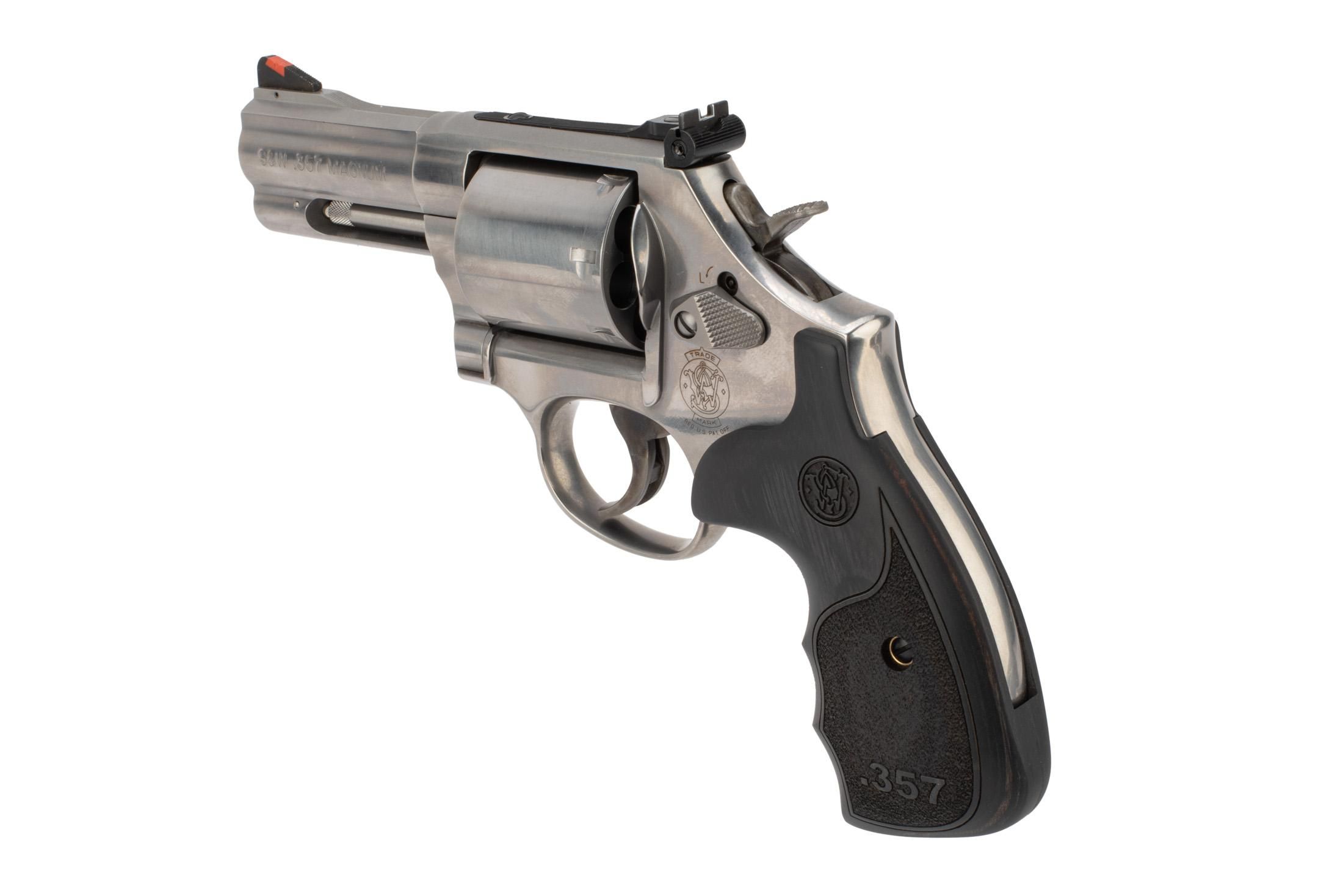 Smith & Wesson Model 686 PLUS 3-5-7 Magnum Series 7 Round Revolver